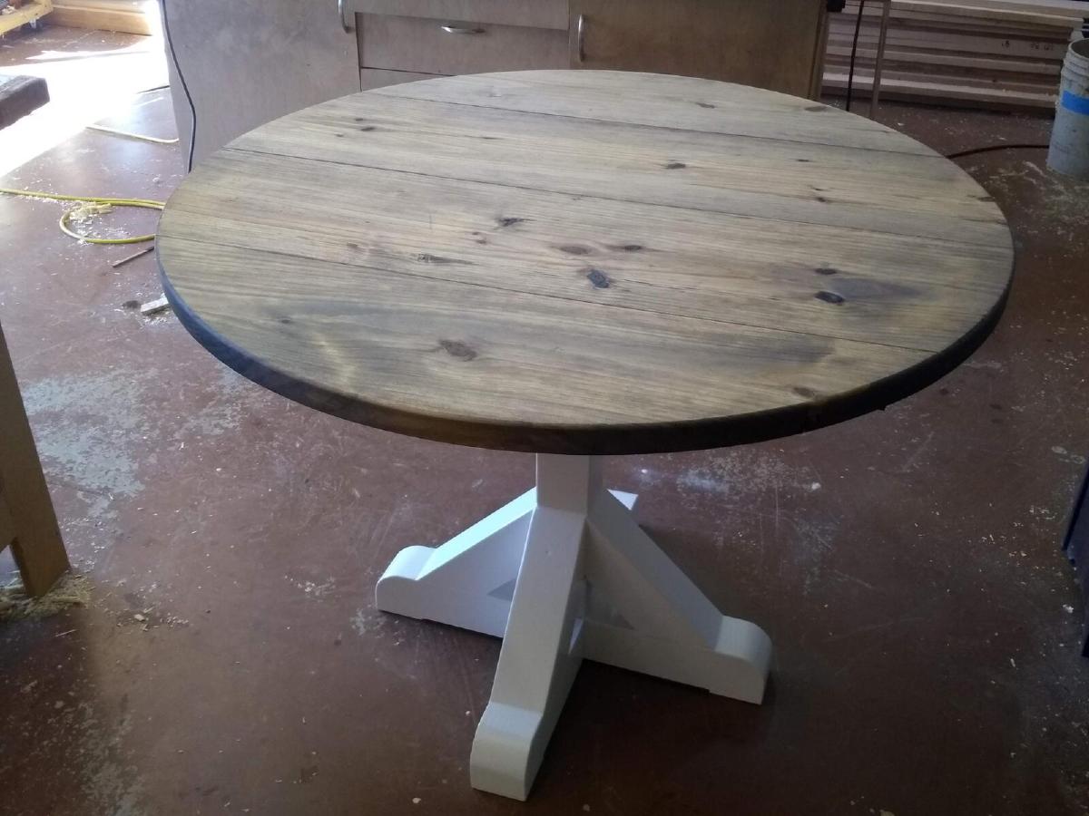 Round Farmhouse Table